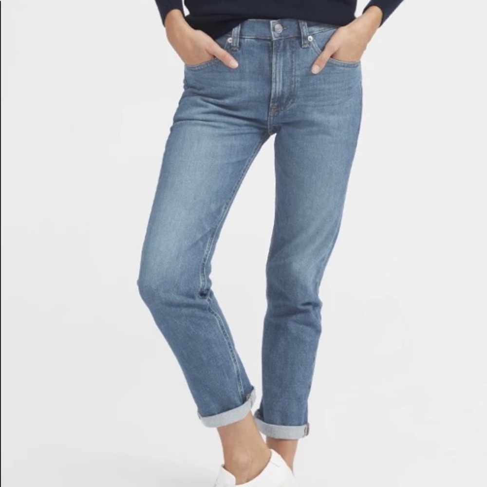 Everlane modern boyfriend jean in mid-blue.